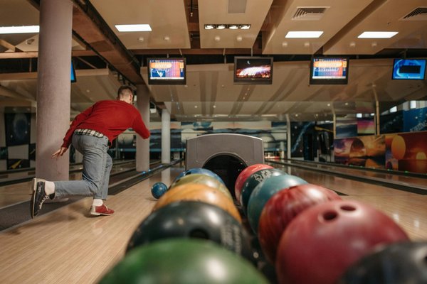Jouez au bowling à paris : une expérience conviviale à vivre !